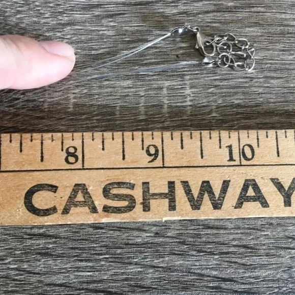 Vibrant  purple necklace - Picture 5 of 5